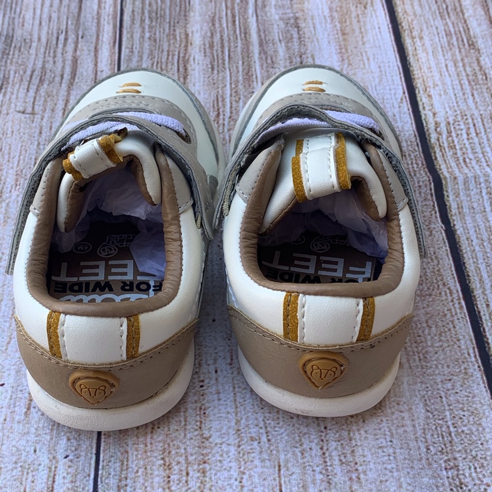 Kids Vida Sneaker SZ 4m